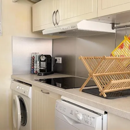 Duplex - Beaches And Center Within Walking Distance - Private Garage Royan