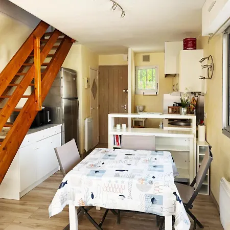 Duplex - Beaches And Center Within Walking Distance - Private Garage